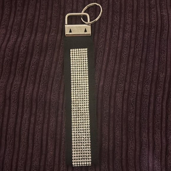 Frayed Rhinestone Wristlet Keychain - Picture 2 of 3